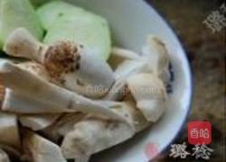 农家丝瓜烧鸭的做法图解7