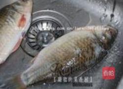不破皮儿的鱼的做法图解1