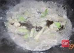 丝瓜紫菜香菇蛋汤的做法图解9