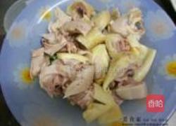 红椒蒸咸鸡的做法图解3