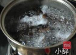 生椒凉拌黑木耳的做法图解2