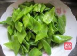 腊肉炒荷兰豆的做法图解3