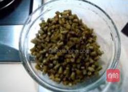 豉油酸角小焖肉的做法图解3