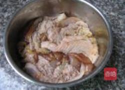 蒜香煎鸡腿的做法图解3