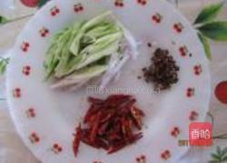 手撕包菜的做法图解2