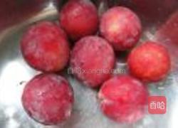 冰糖李子的做法图解1