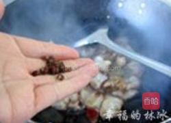 红椒炒腊五花肉的做法图解7