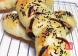 豆沙辫子包的做法图解9