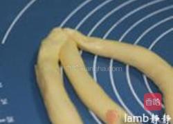 奶香辫子面包的做法图解7