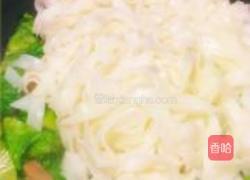生菜牛丸炒河粉的做法图解5