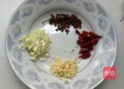 酸辣腌黄瓜的做法图解2