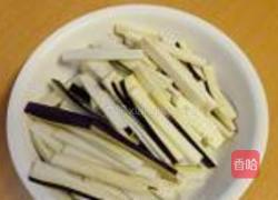 茄子炒肉丝的做法图解3