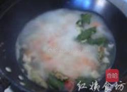 百合瘦肉汤的做法图解7
