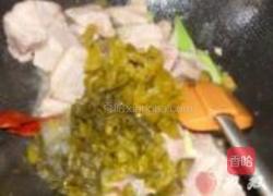酸菜鸭肉面的做法图解3
