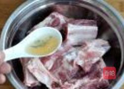 酸豆角炒排骨的做法图解7