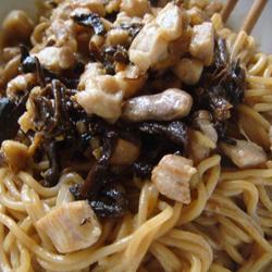 芽菜肉丁拌面的做法[图]