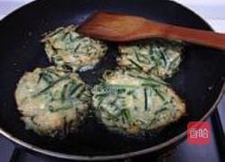韭菜豆腐鸡蛋饼的做法图解9