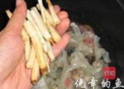 沙参排骨炖蹄筋的做法图解5