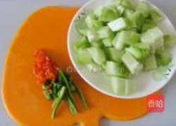 凉调佛手瓜的做法图解2