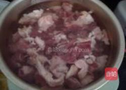 牛肉炖西红柿的做法图解2