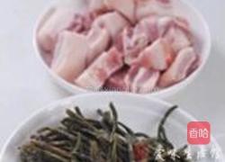 豇豆干红烧肉的做法图解1