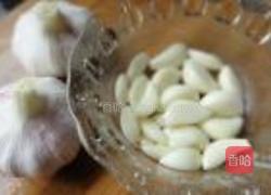 酱油蒜子的做法图解1