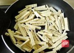 韭菜苔炒豆腐的做法图解2