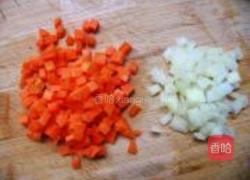 豌豆蛋炒饭的做法图解2