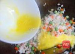 豌豆蛋炒饭的做法图解6
