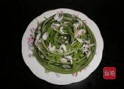 手撕蒜苗拌虾米的做法图解5