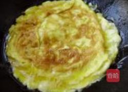 香菇西红柿炒鸡蛋的做法图解4