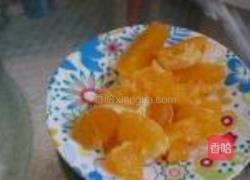 蜜糖果粒鲜桔汁的做法图解2