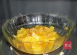 蜜糖果粒鲜桔汁的做法图解3