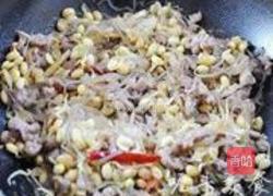 肉末黄豆芽炒粉条的做法图解7