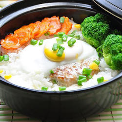 猪肉窝蛋煲仔饭的做法[图]