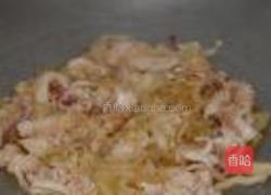 酸菜炒鱿鱼的做法图解8