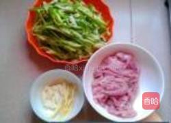 青椒肉丝的做法图解1