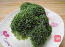 虾球西兰花的做法图解3