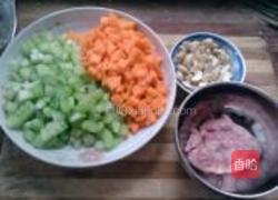 杂蔬炒肉末的做法图解1