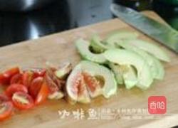 牛油果蔬菜沙拉的做法图解5