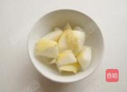 雪梨川贝润肺汤的做法图解3