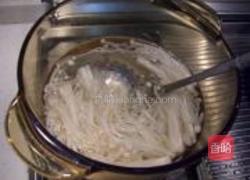 凉拌金针菇的做法图解3