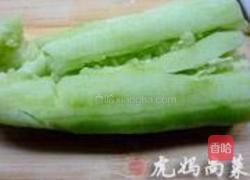 蒜泥黄瓜的做法图解2