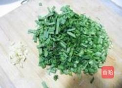 韭菜炒粉丝的做法图解3