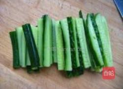 芝麻酱黄瓜条的做法图解1