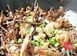 茶树菇干锅鸡的做法图解7
