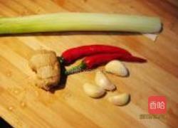 茄子啤酒炖鲅鱼的做法图解2