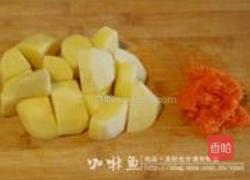 胡萝卜鸡汤土豆泥的做法图解1