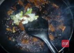 黑木耳炒鱿鱼的做法图解6