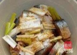 干烧鲅鱼的做法图解4